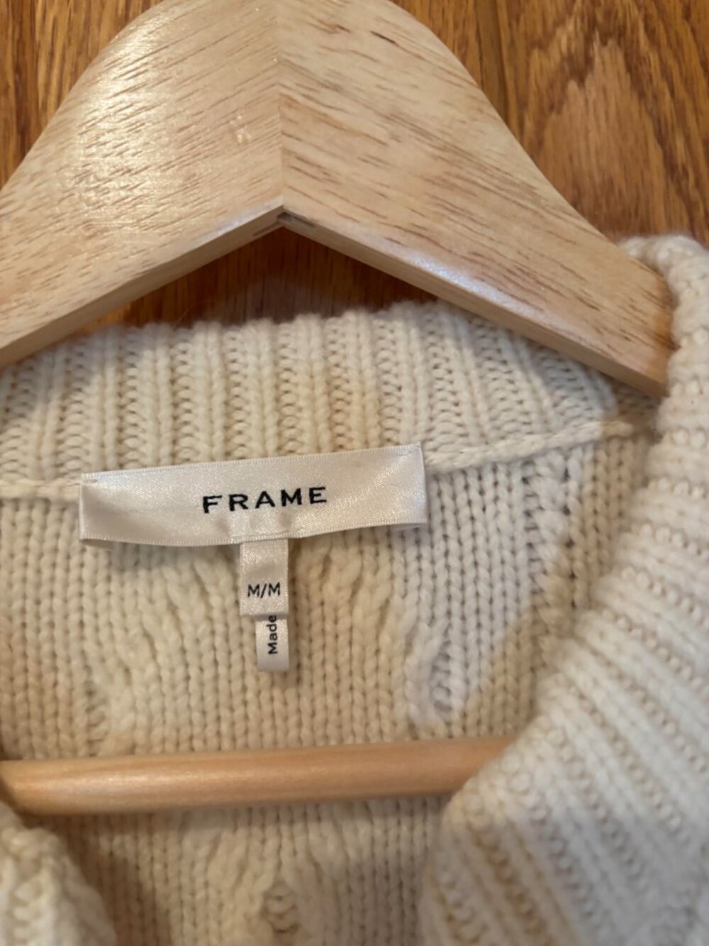 WHITE FRAME ZIP FRONT CABLE CROPPED CARDIGAN 100% MERINO WOOL MEDIUM NEVER WORN - Picture 5 of 7